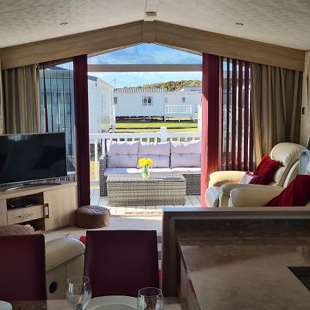Helmsley Luxury Lodge Lossiemouth Eksteriør bilde