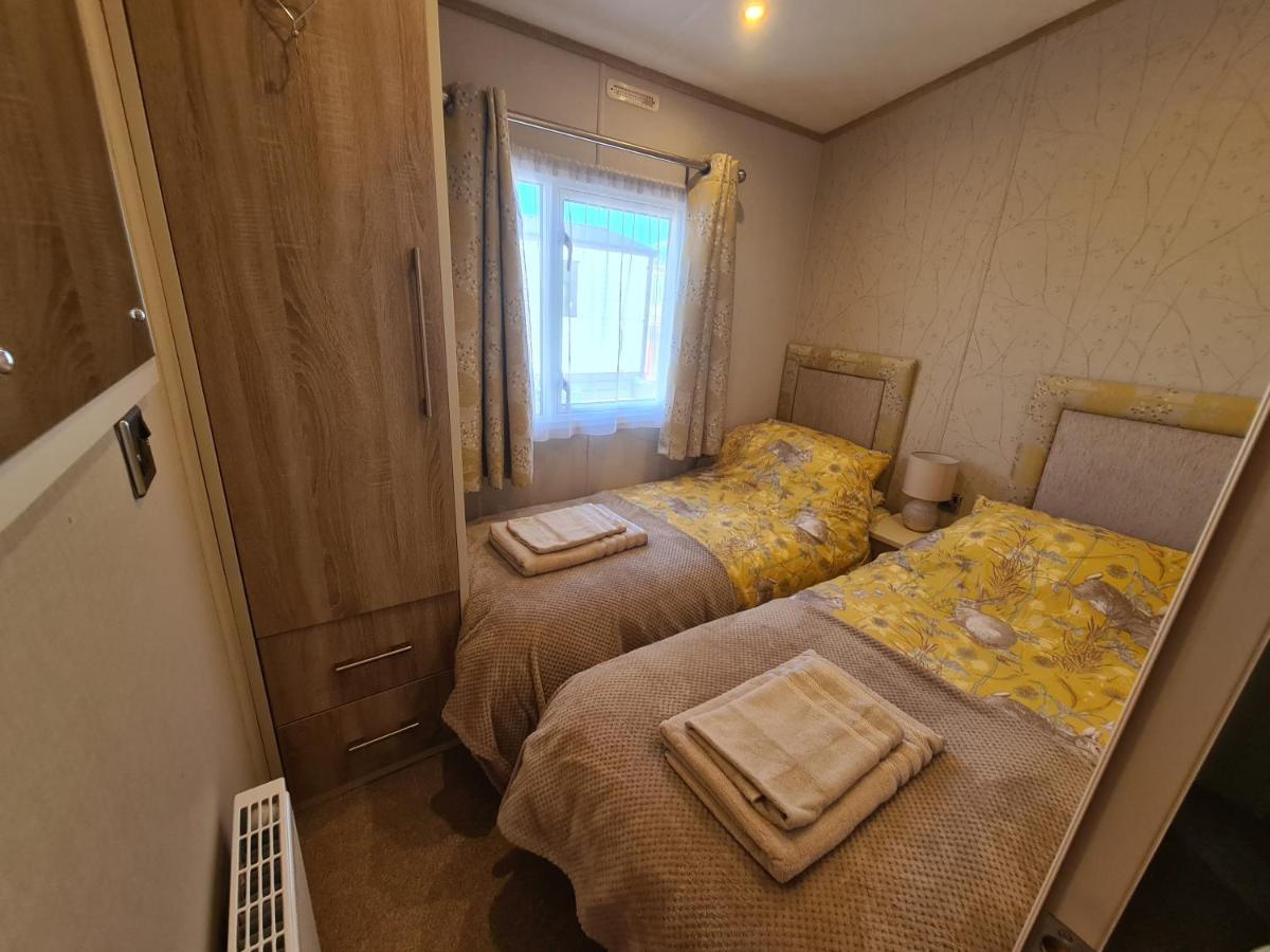Helmsley Luxury Lodge Lossiemouth Eksteriør bilde